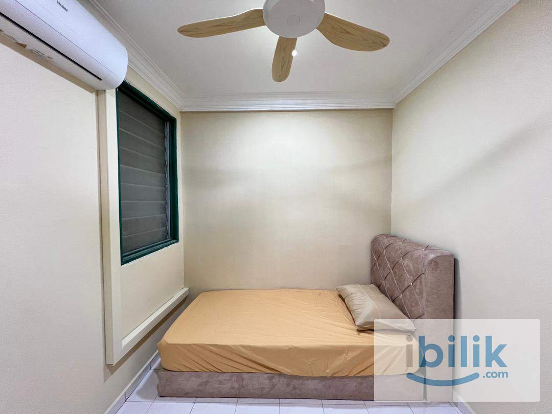 Single Room at MRT Taman Equine, Seri Kembangan - Image 2