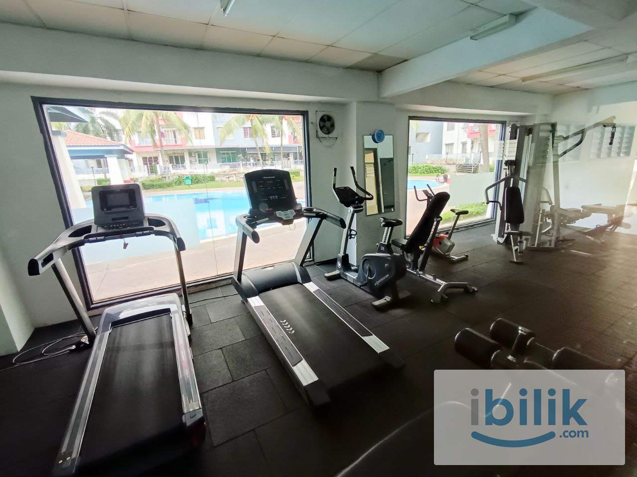 Single Room at MRT Taman Equine, Seri Kembangan - Image 8