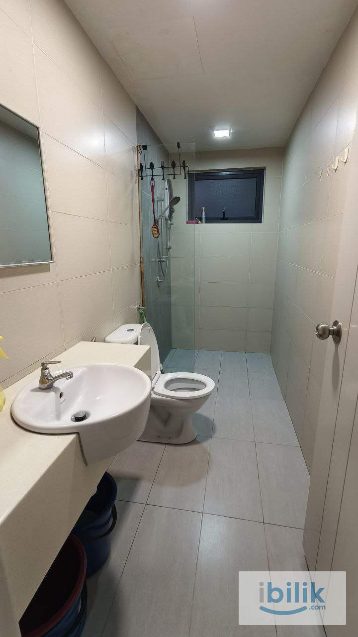 [Female Unit] Middle Room at Riverville Residence, Old Klang Road, Kuala Lumpur. - Image 4