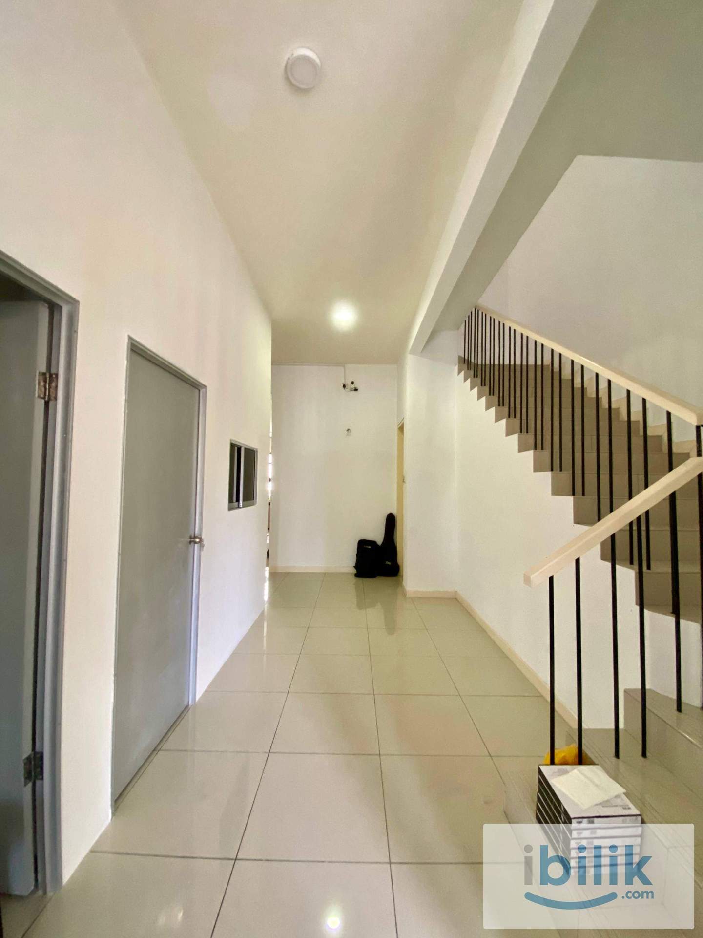 BILIK SEWA (RM700) FULLY FURNISHED AIRCOND – AVISTA @ WARISAN PUTERI, KOTA WARISAN SEPANG  - Image 5