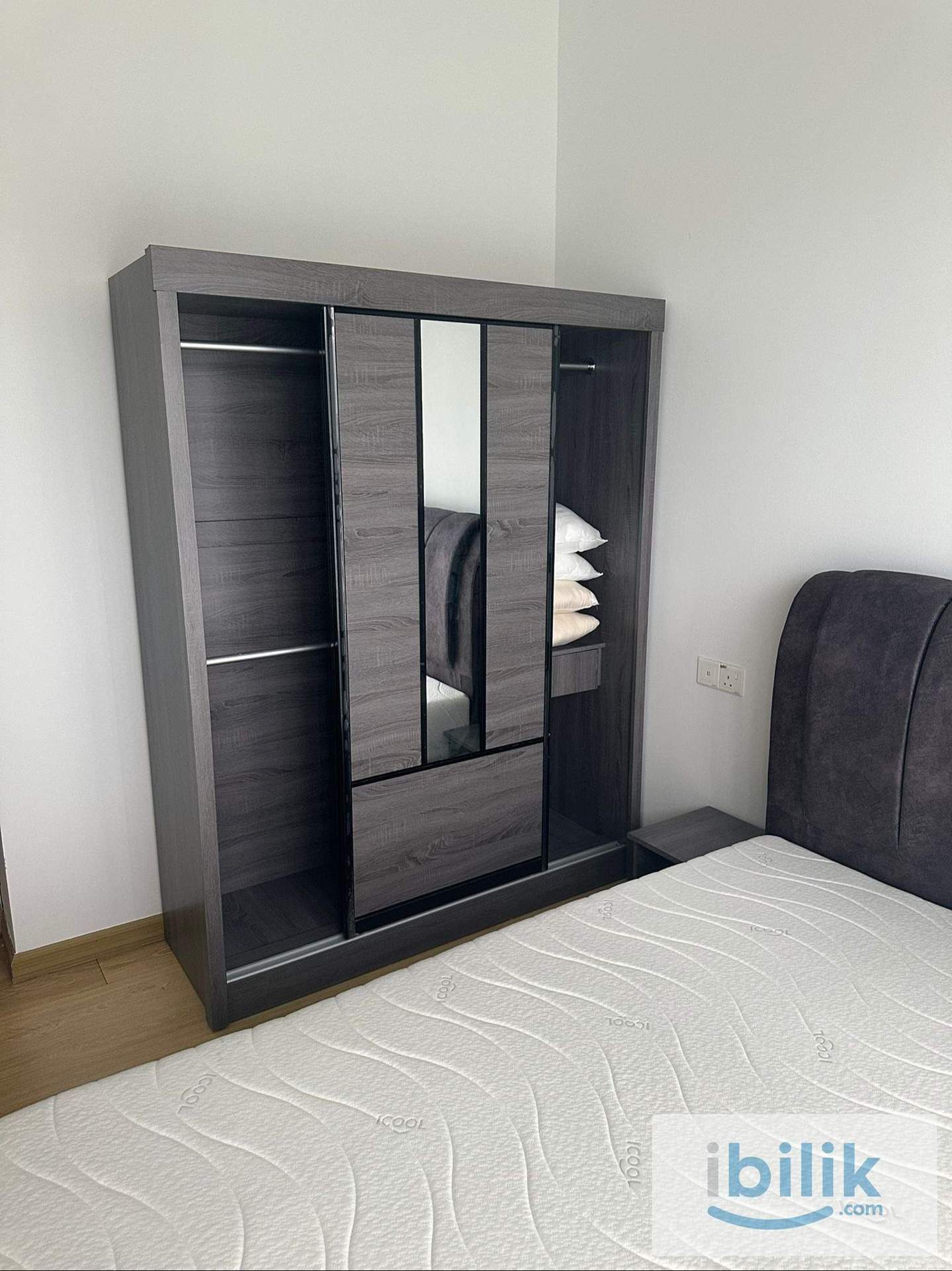 Queen Size Junior Master Room at Amberside for Professionals - Image 4