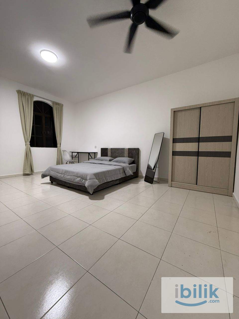 Cozy Small Room with Own Toilet for Rent at Taman Bukit Indah - Image 5