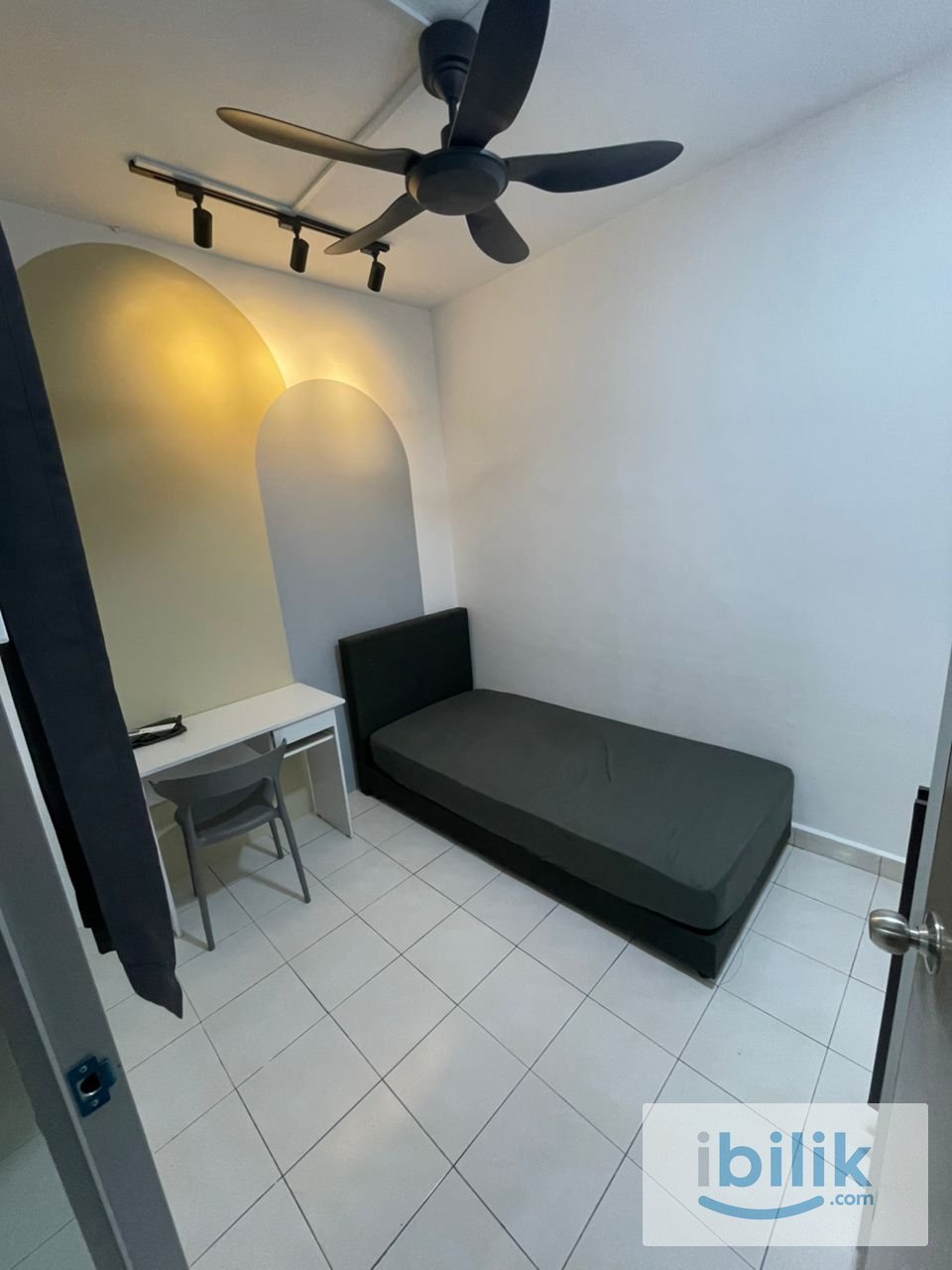 Room C  - Image 1