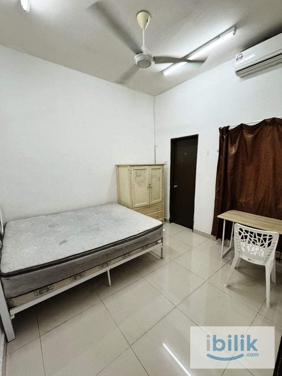 🏘️吧生中南区kerongsang, Bandar Puteri Klang. 私人中间房出租，有家具设备。 - Image 1