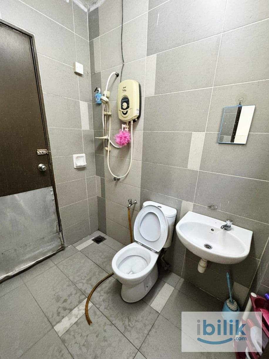 🏘️吧生中南区kerongsang, Bandar Puteri Klang. 私人中间房出租，有家具设备。 - Image 2