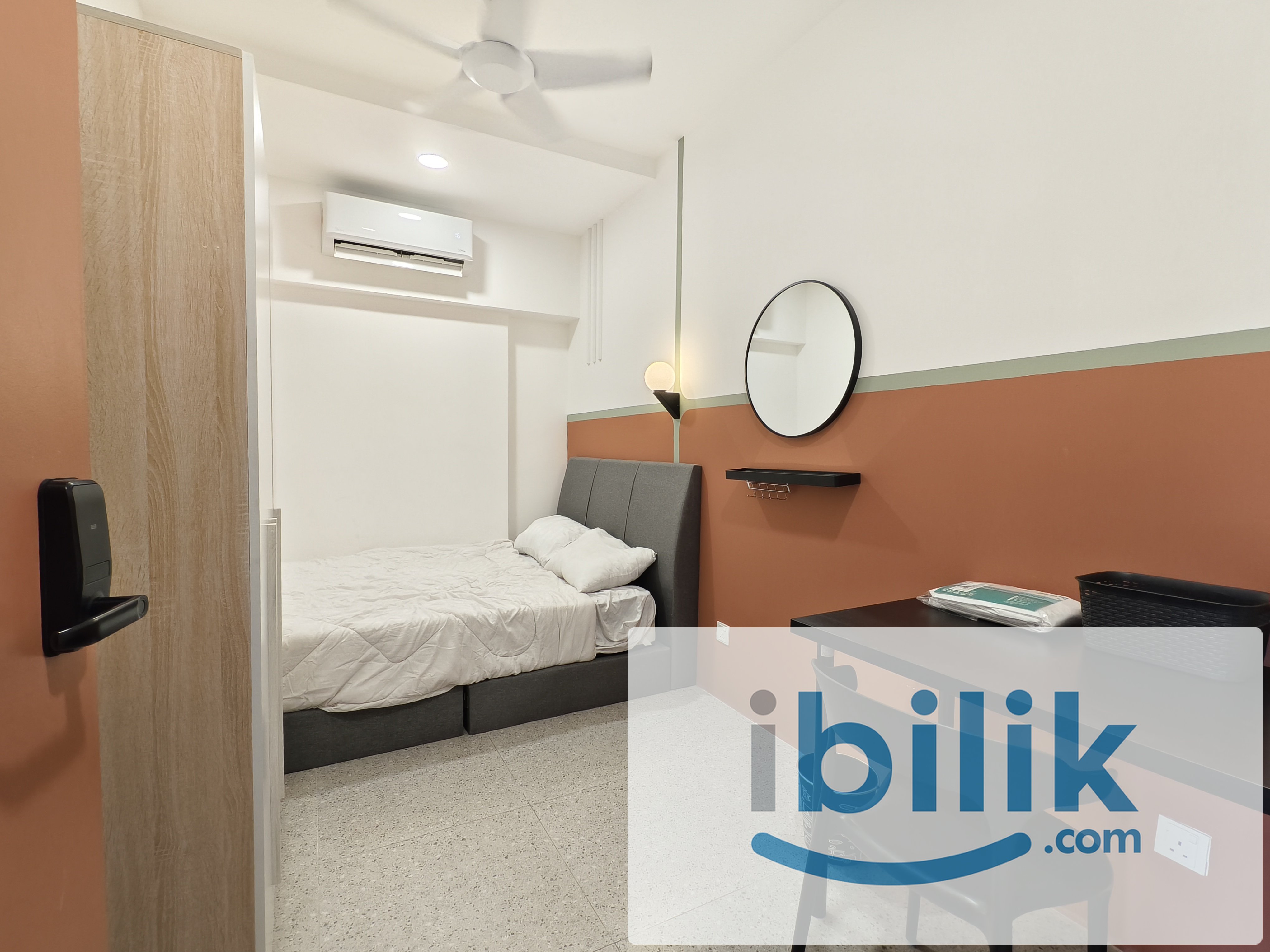 Middle Room(Fully Furnished) at D'Aman Crimson, Ara Damansara - Image 1
