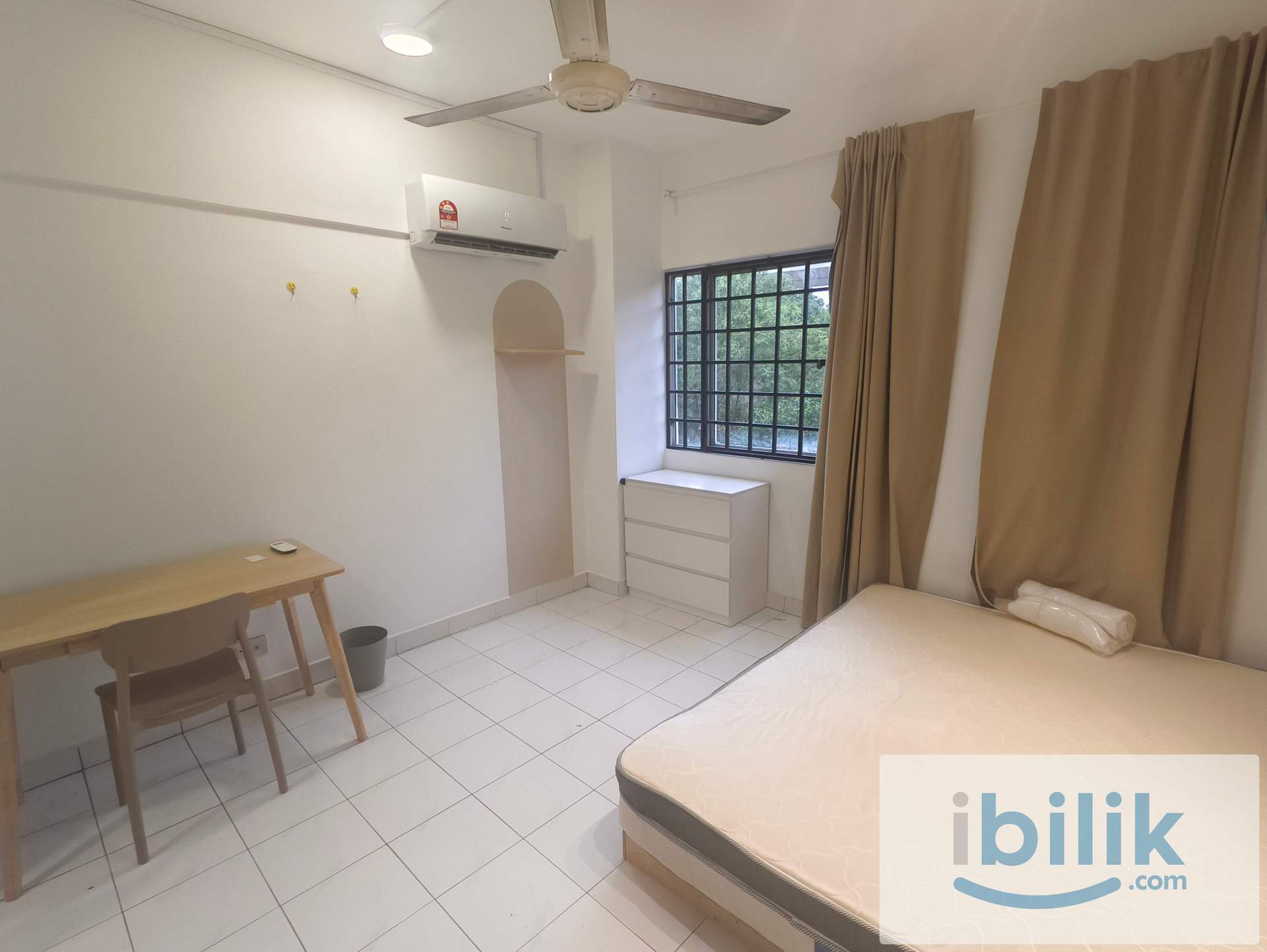 Master Room(Fully Furnished) at D'Aman Crimson, Ara Damansara - Image 2