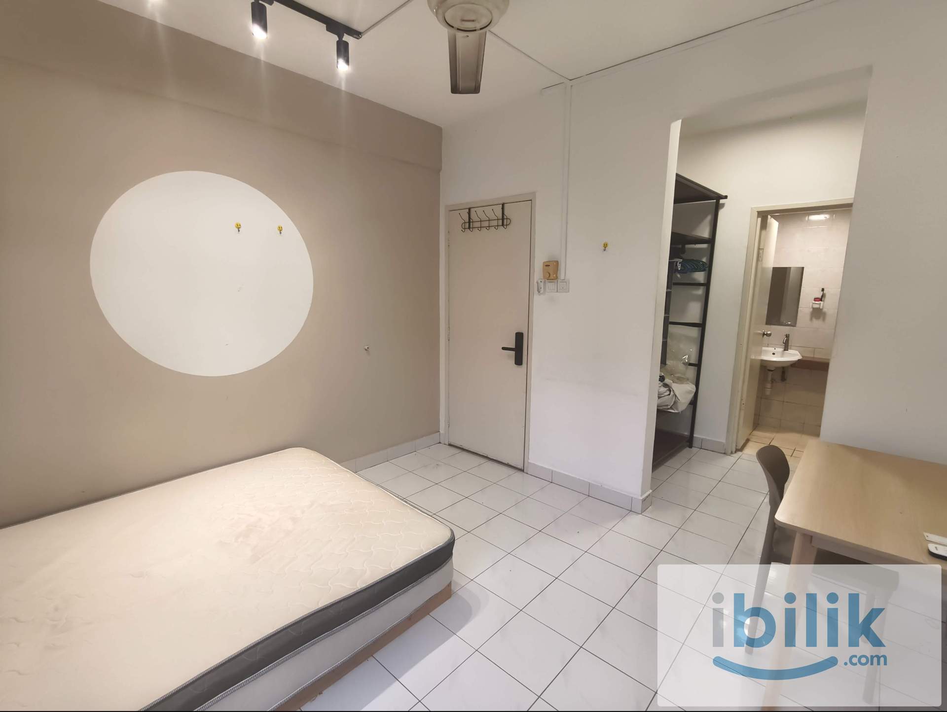 Master Room(Fully Furnished) at D'Aman Crimson, Ara Damansara - Image 3