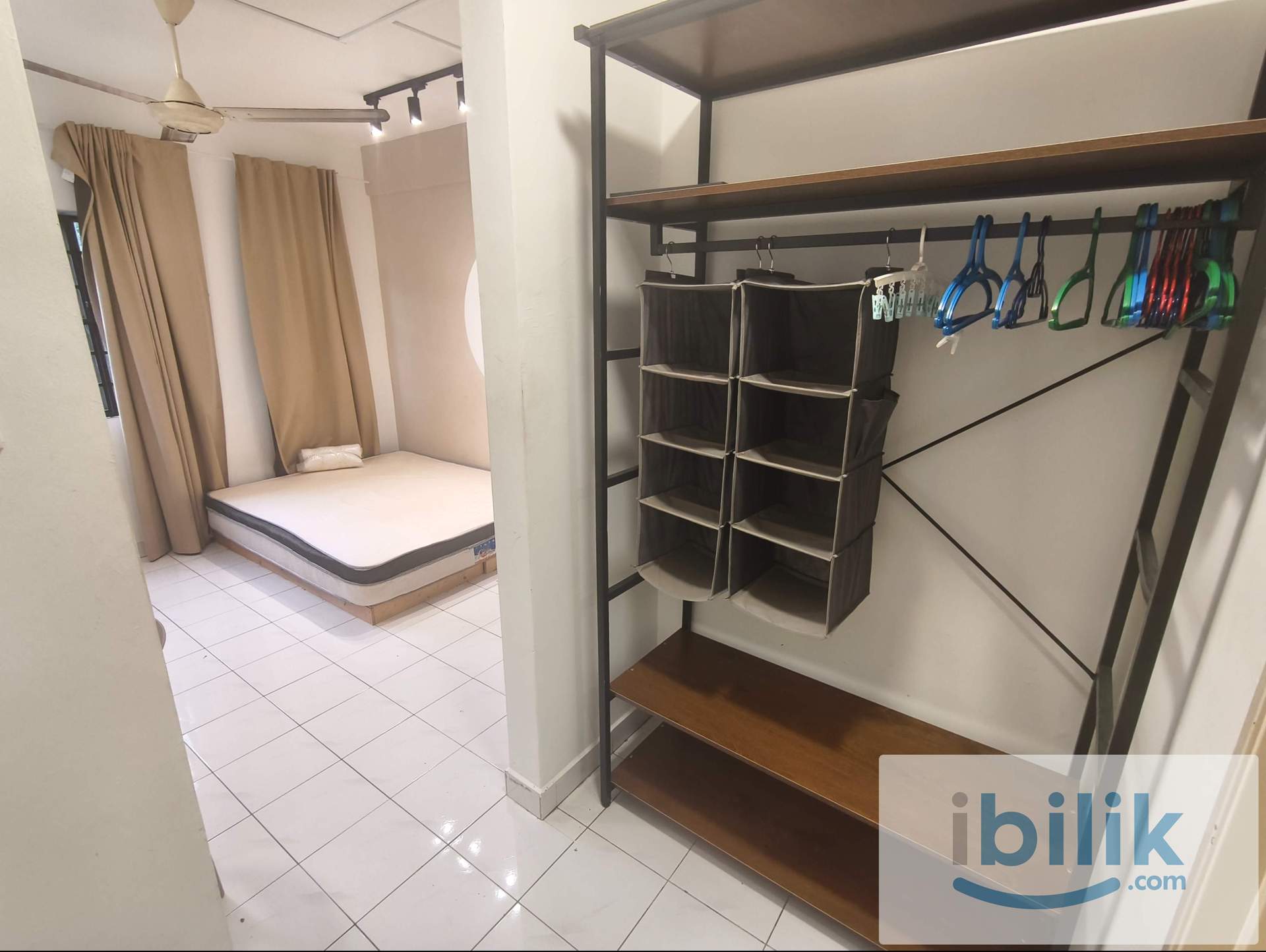 Master Room(Fully Furnished) at D'Aman Crimson, Ara Damansara - Image 1