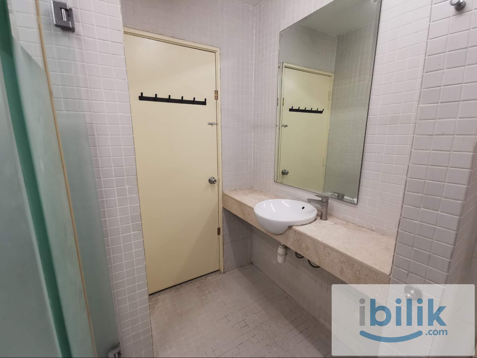 Middle Room(Fully Furnished) at 10 Semantan, Damansara Heights - Image 5