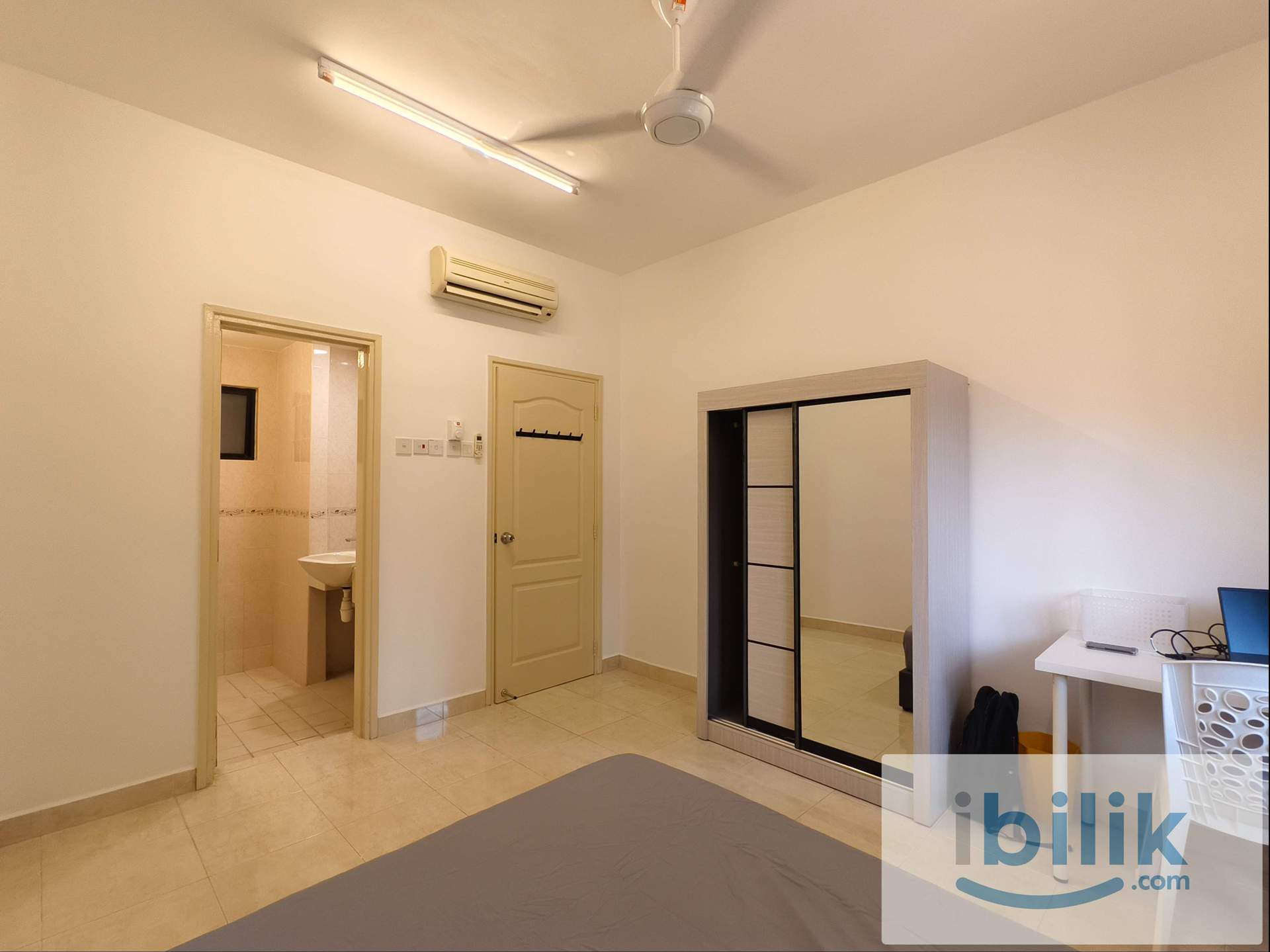 Master Room(Fully Furnished) at Pelangi Utama, Bandar Utama. - Image 3