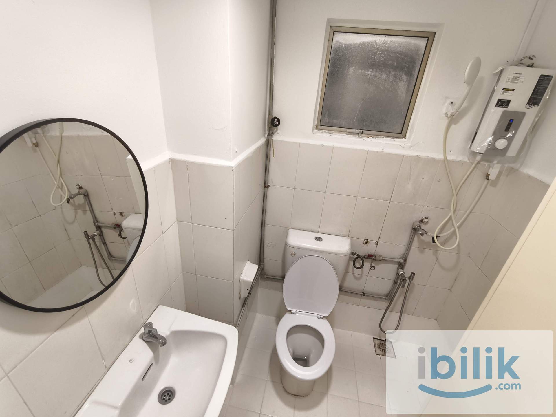 Studio Room(Fully Furnished) at Warisan Cityview (opposite Sunway Velocity & MRT), Kuala Lumpur. - Image 5