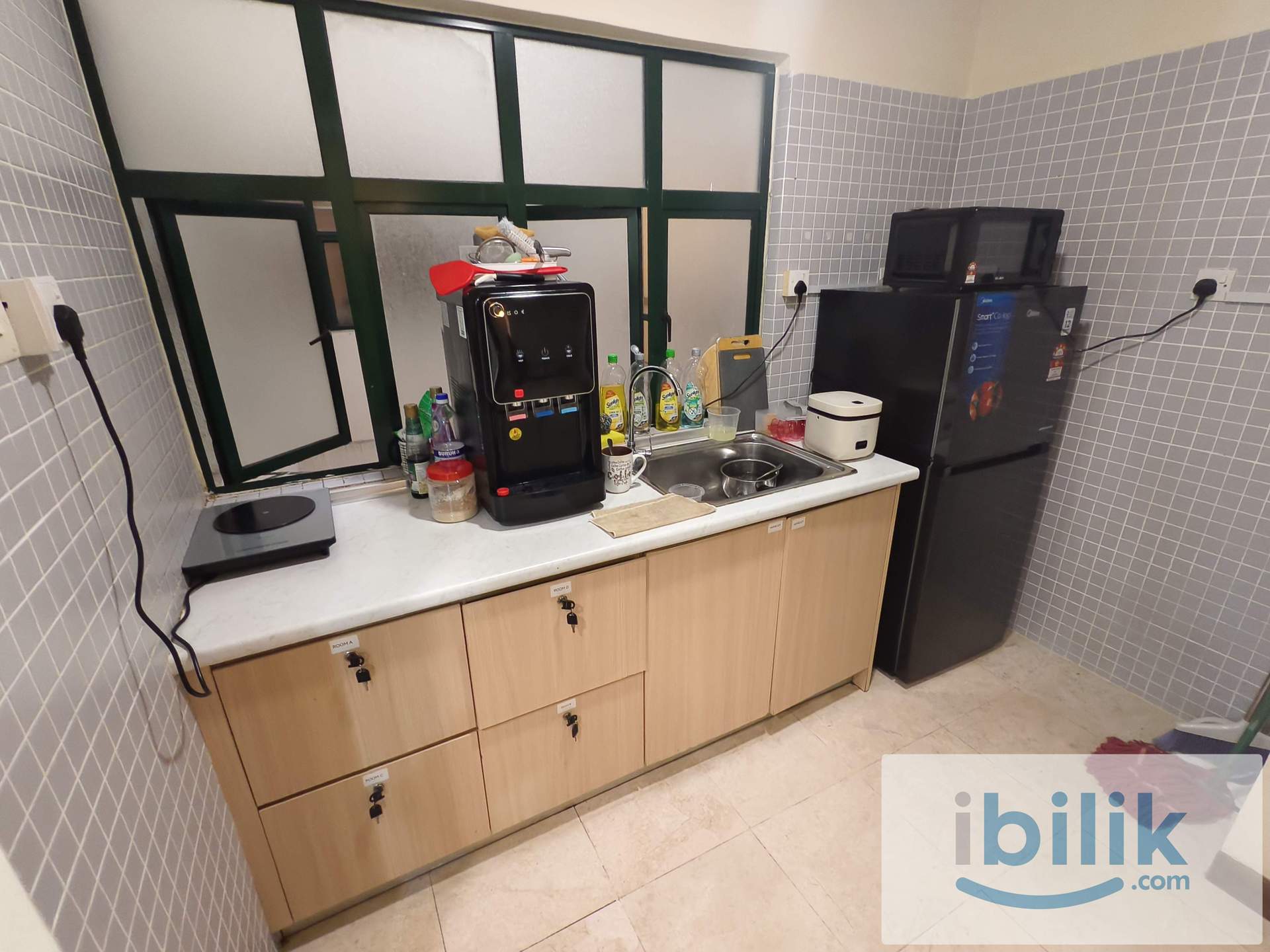 [Female unit] Master Room(Fully Furnished) at 10 Semantan, Damansara Heights  - Image 9