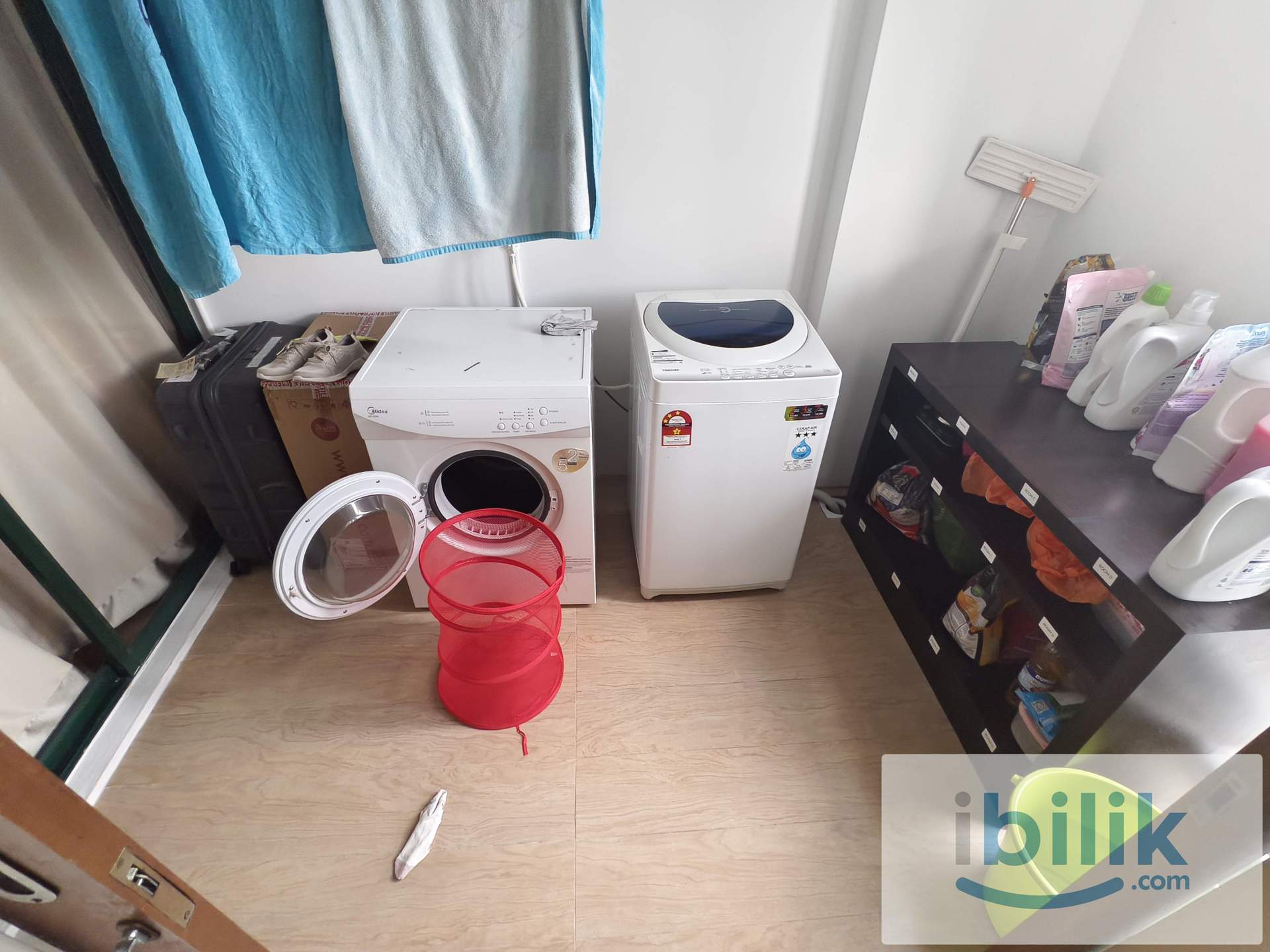 [Female unit] Master Room(Fully Furnished) at 10 Semantan, Damansara Heights  - Image 7