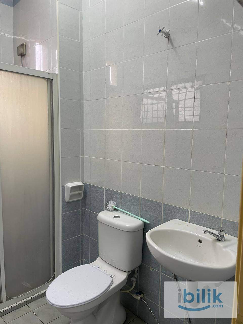 Master room and middle room with private bathroom at Sri Klebang, 31200 Chemor, Perak - Image 6