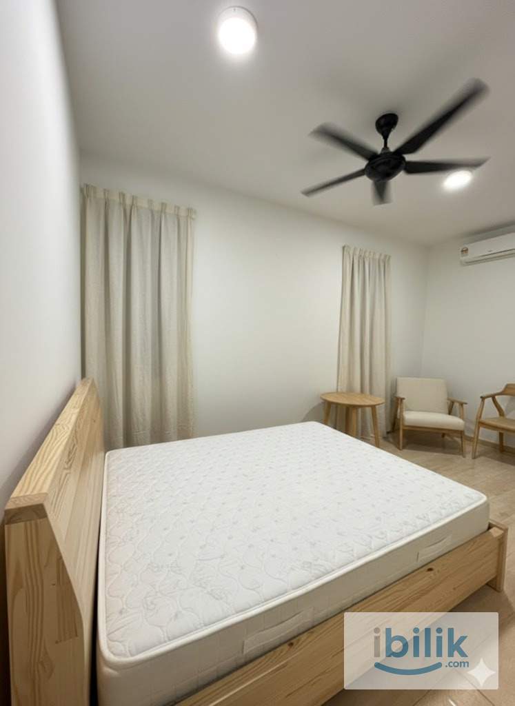 Balcony Room - Image 1