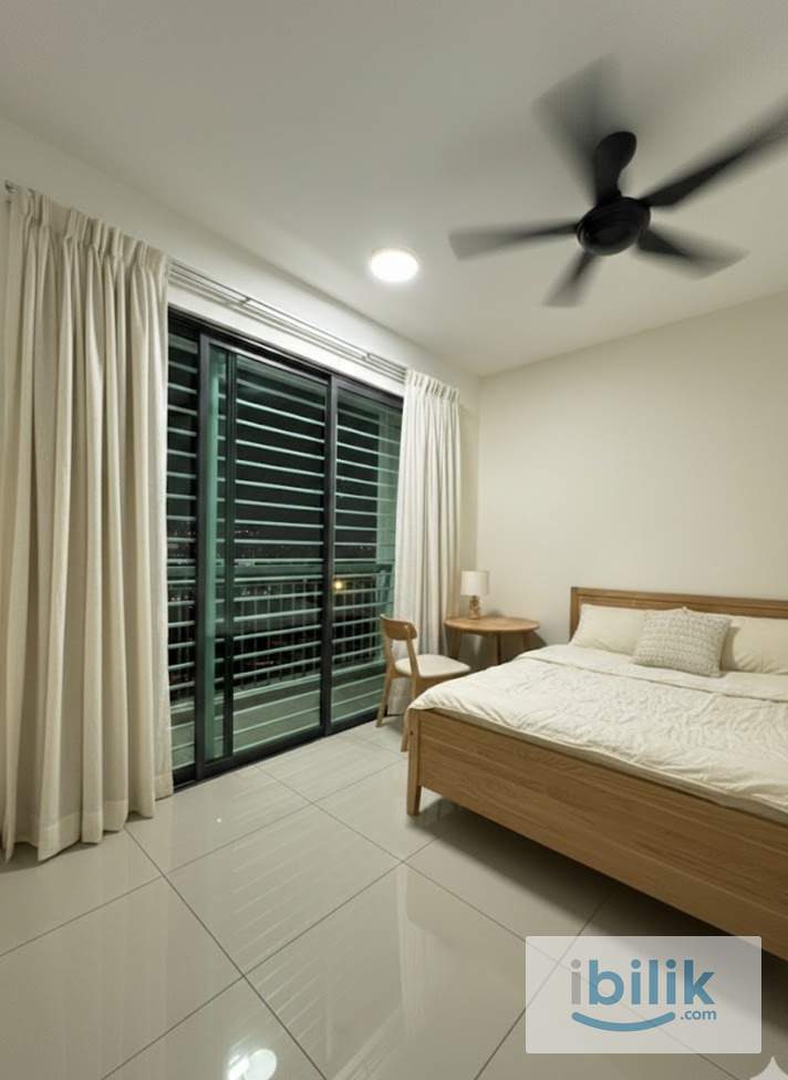 Balcony Room - Image 1