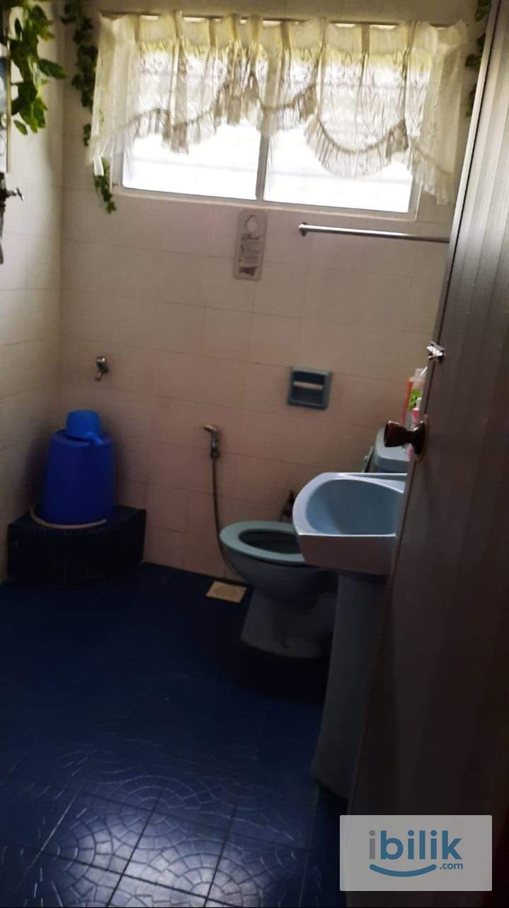 Middle room - Image 2