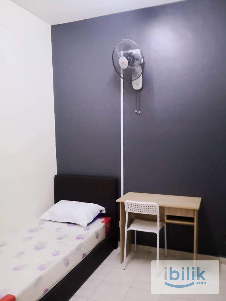 ROOM FOR RENT  Bandar Bukit Tinggi 2 ,Klang @ 1 month Deposit only! - Image 1