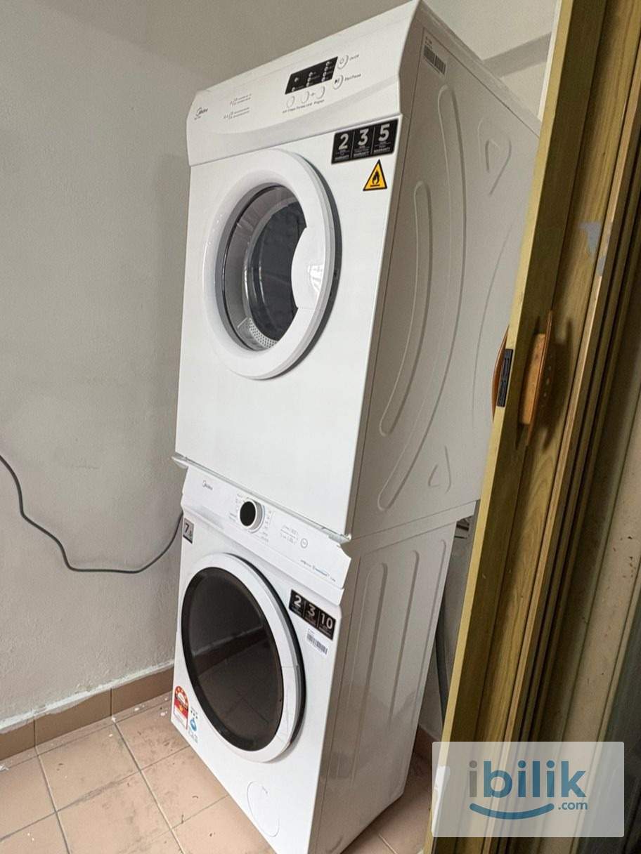 Medium Room for Female near Kelana Jaya Line LRT - Image 2