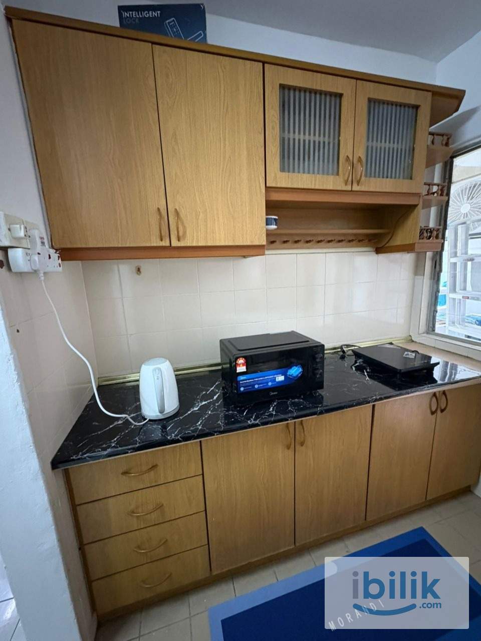Medium Room for Female near Kelana Jaya Line LRT - Image 3