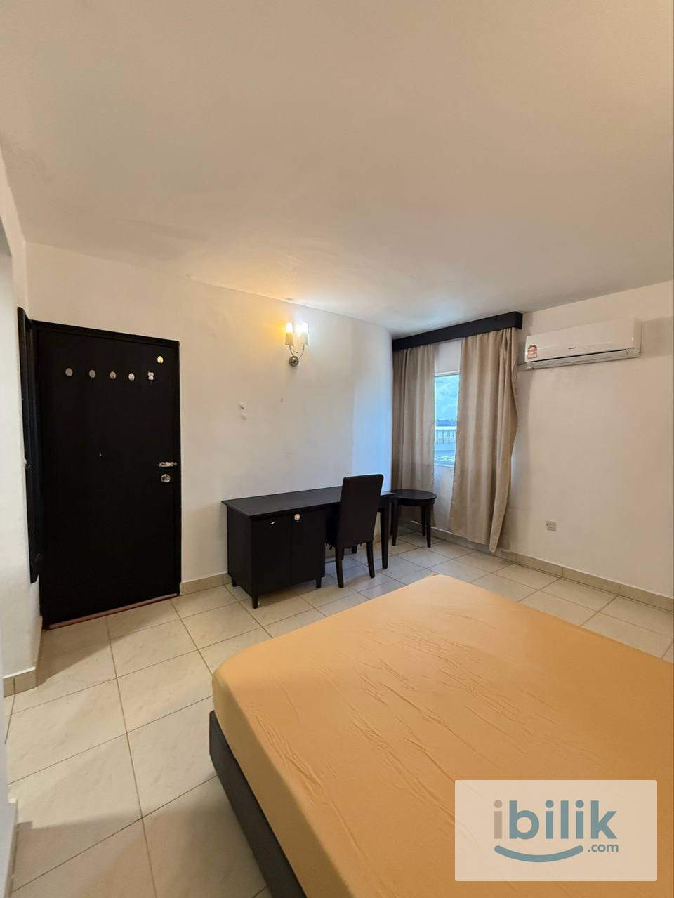 Master Room at CIQ, Johor Bahru - Image 6