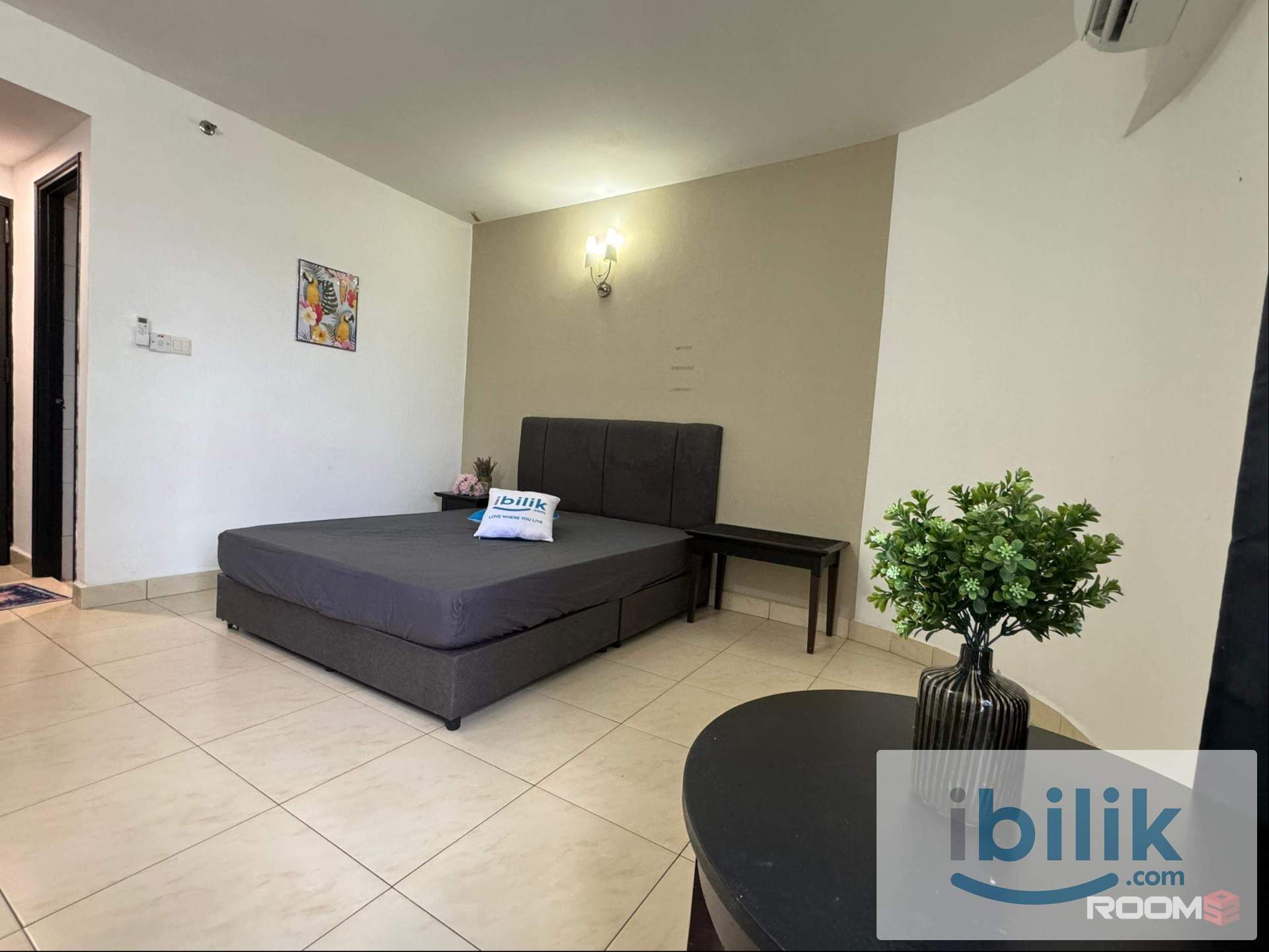 Master Room at CIQ, Johor Bahru - Image 7