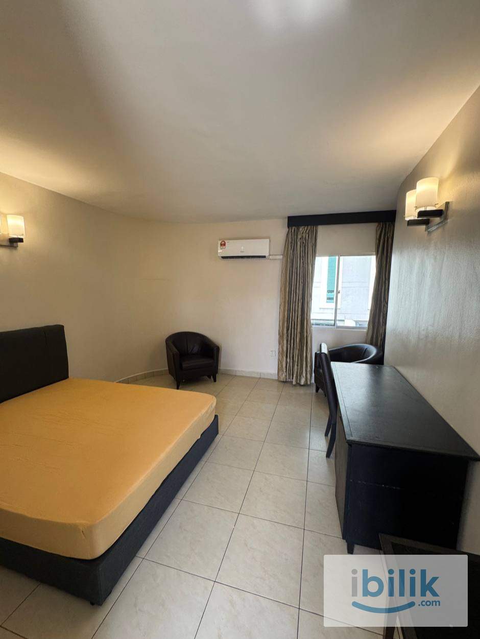 Master Room at CIQ, Johor Bahru - Image 9