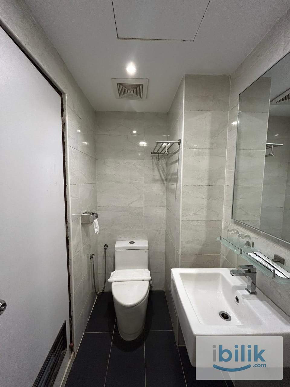 🚗 Nearby Nusajaya📌 Nusajayatechpark📌 educity🔥🔥 zero deposit🍜 free Wifi🏢 hotel concept - Image 8