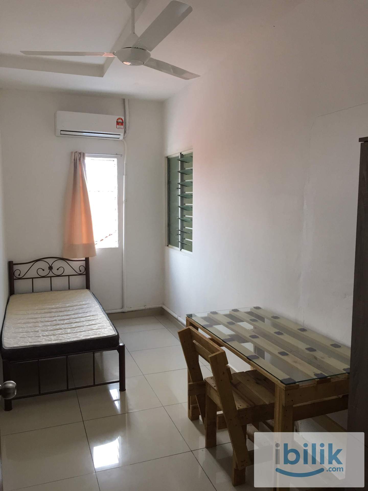 Aircond Room At Taman Inderawasih - Image 3