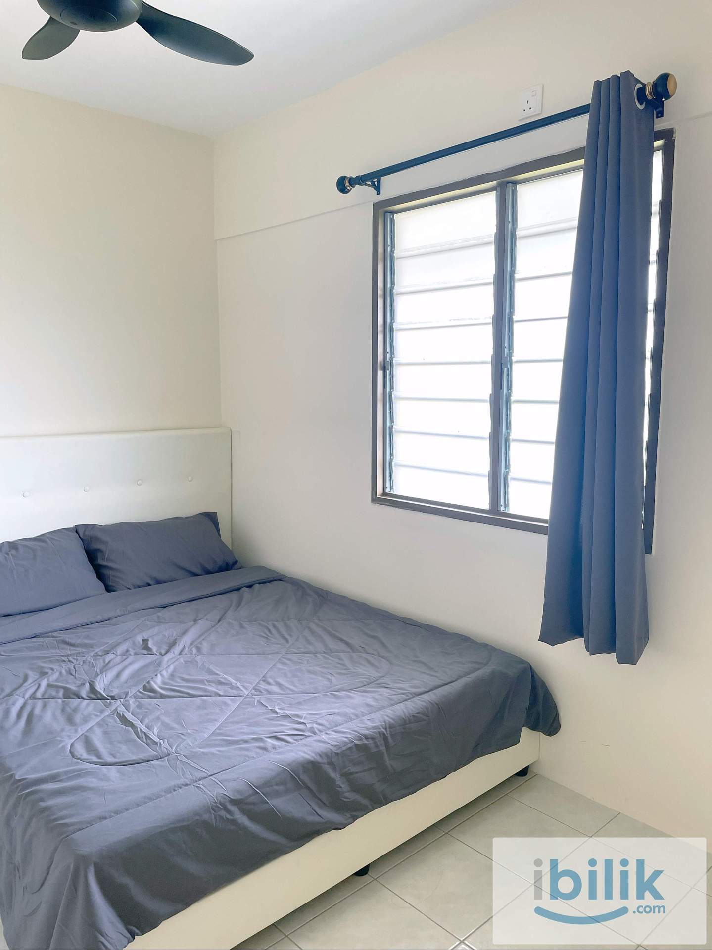 🏡 Muslimah unit | Relau / Bayan Lepas | Bedroom 1 - Image 4