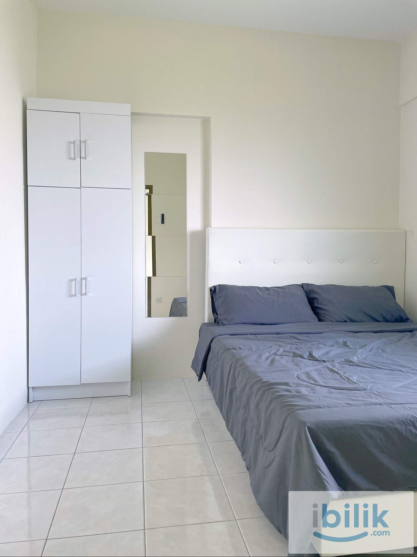🏡 Muslimah unit | Relau / Bayan Lepas | Bedroom 1 - Image 5
