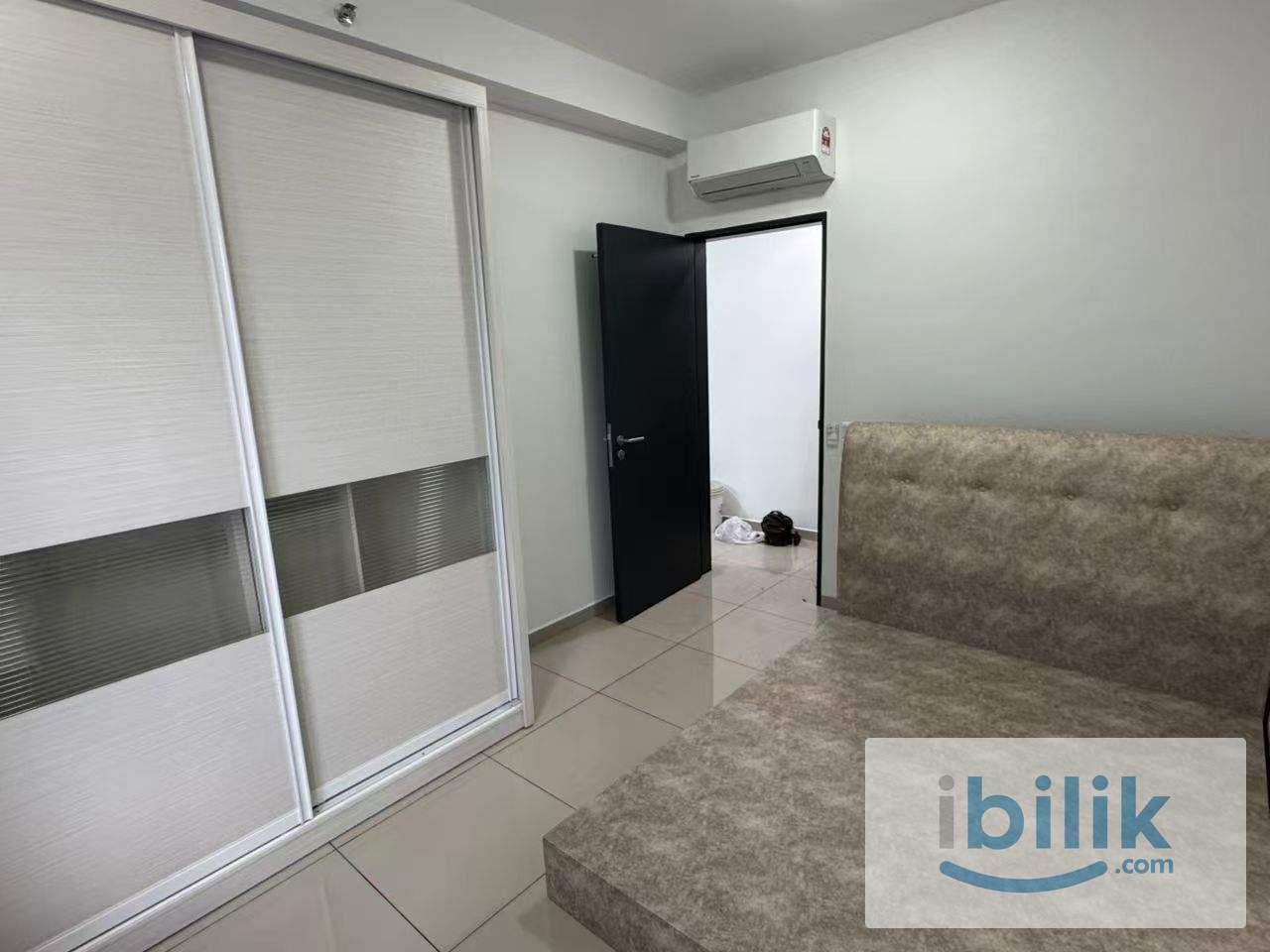 Master Room at Damansara Perdana, Petaling Jaya - Image 5