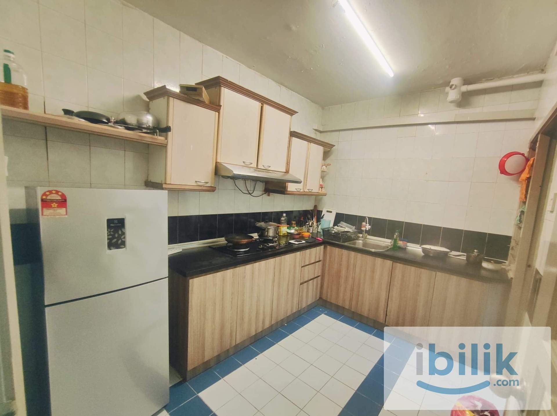 Master room in Endah Regal 10 min walk to lrt bukit jalil🚎. 0 Month Deposit ready for move in - Image 2