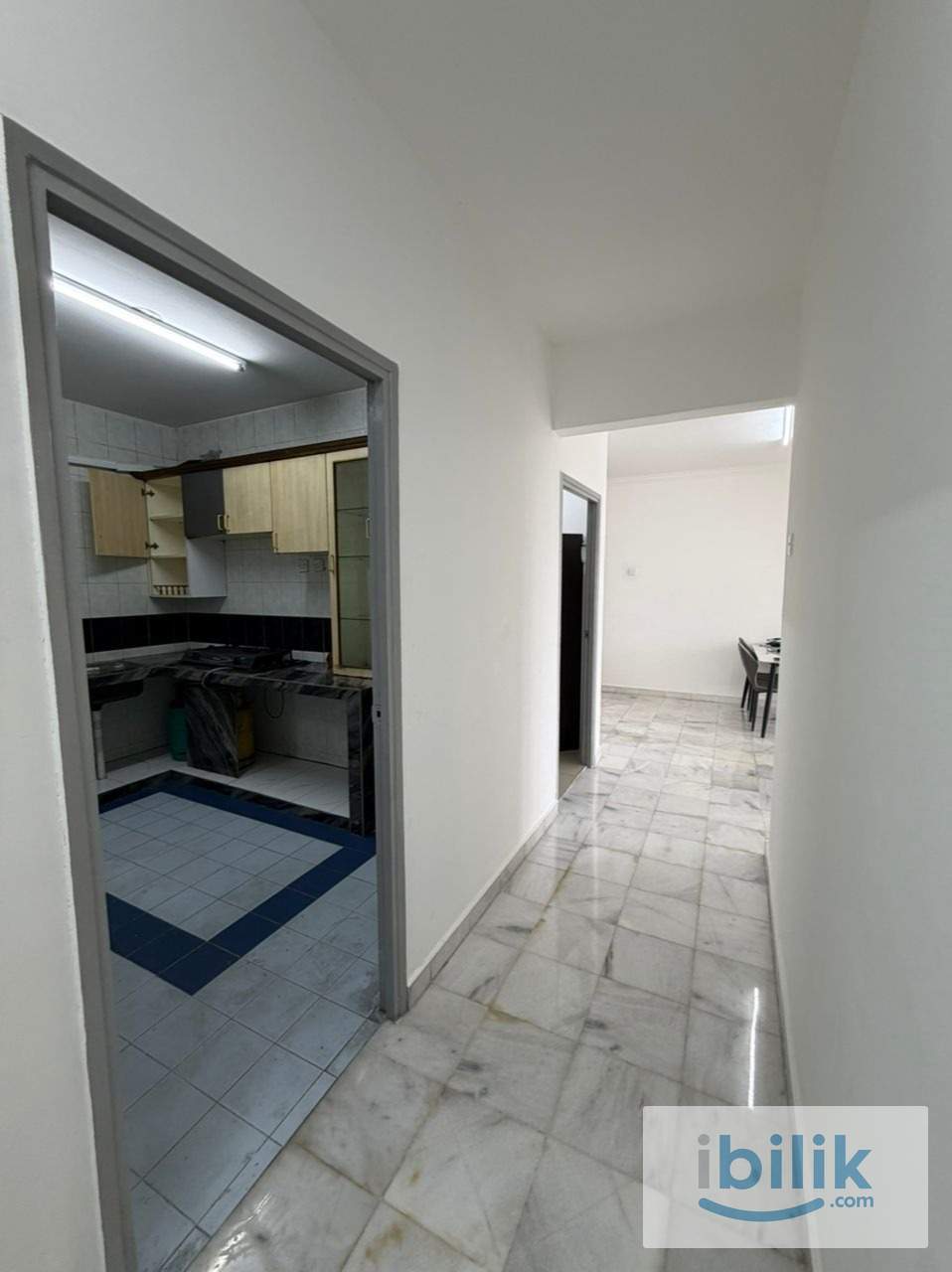 Private room in Endah Regal 10 min walk to lrt bukit jalil🚎. 1 month Deposit ready for move in - Image 6