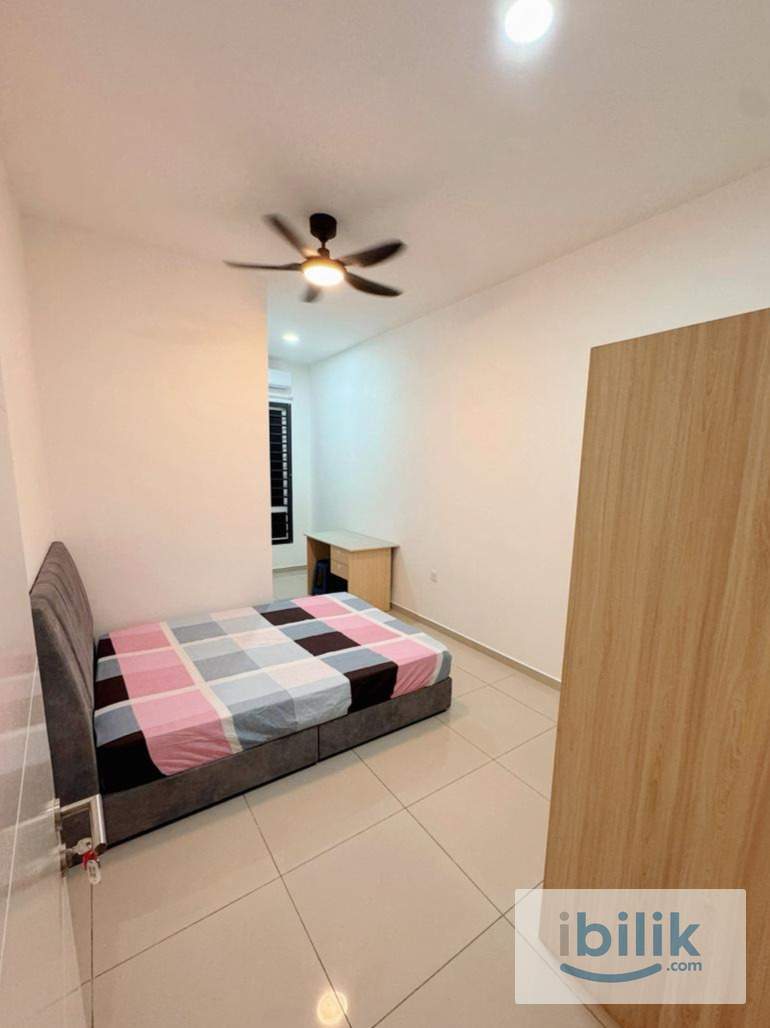 Cozy Room For Rent (Fully furnished | Utilities included) At Sepang  - Image 1