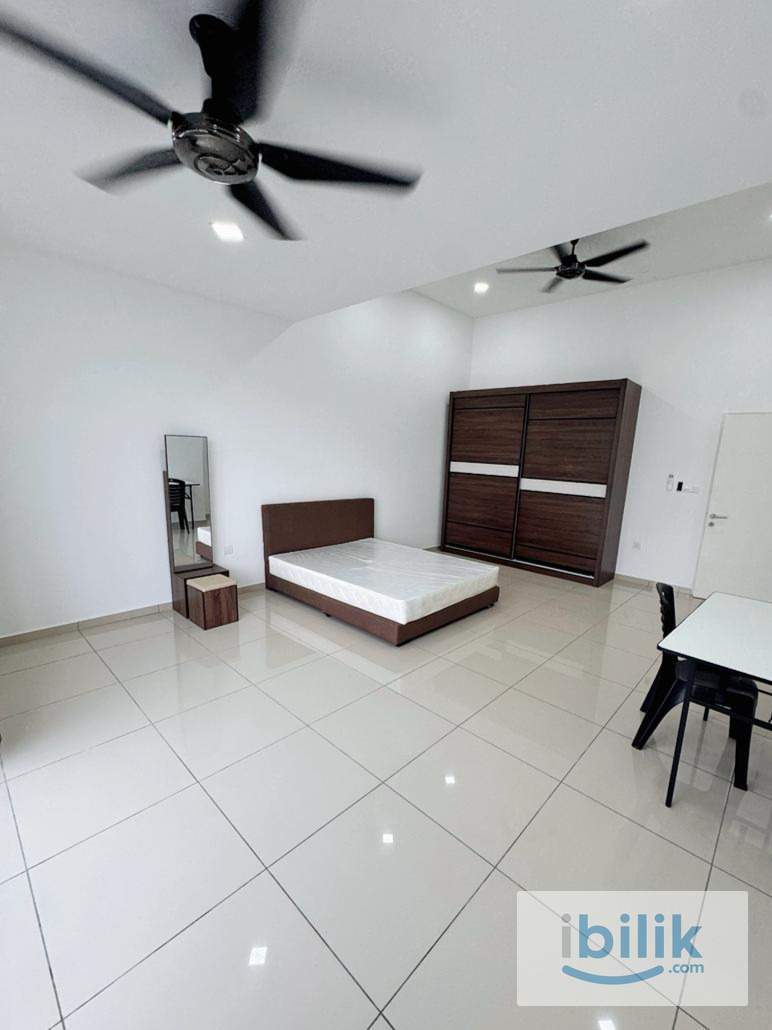Cozy Master Room For Rent with Private Bathroom (Fully furnished | Utilities included) Near S2 - Image 2