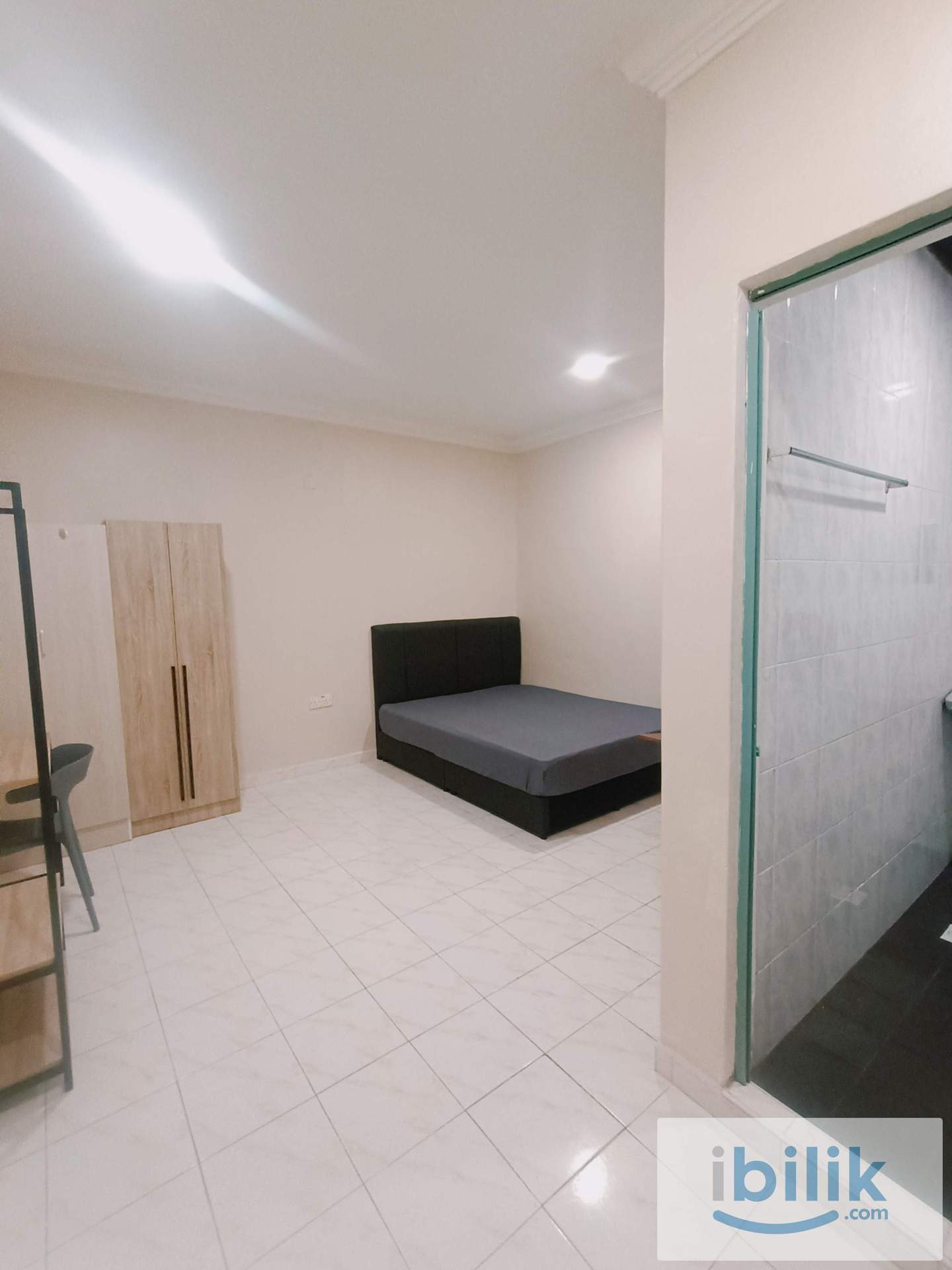 💥 Zero Deposit Room @ Sunday Hotel | Near AEON & Toppen 🏡 - Image 1