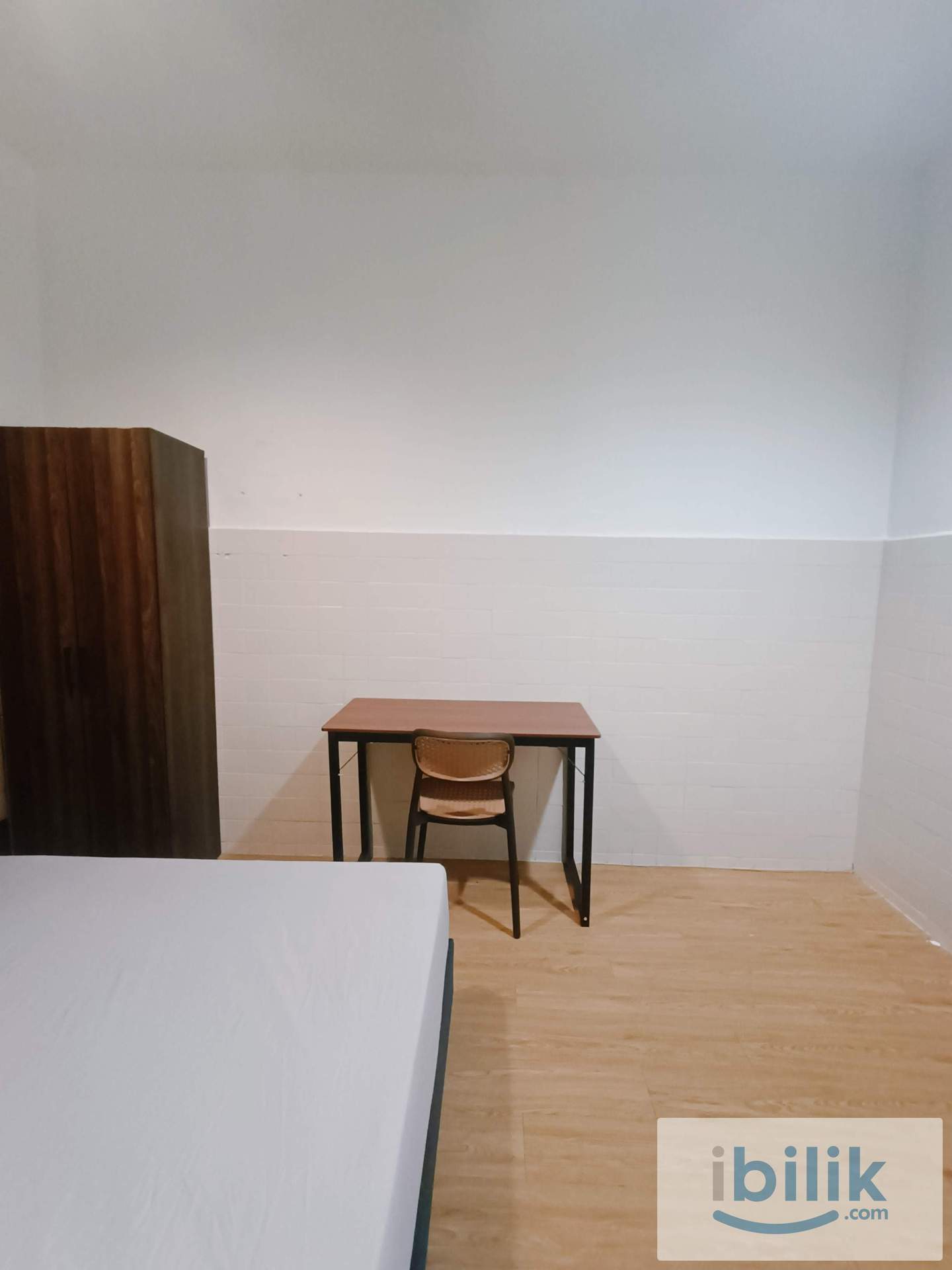 💥Near CIQ 🏠 Spacious Room, Can Stay With Friend! 🚿 Move In Now! - Image 4