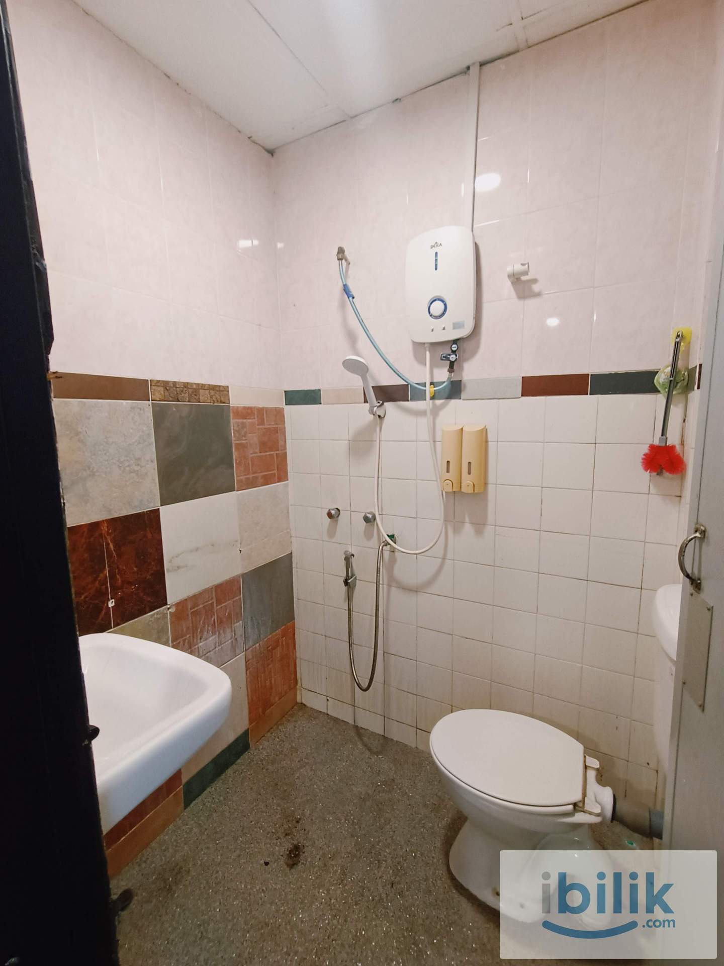 You Won't Believe This ZERO DEPOSIT Hotel Vibes Room ✨ Taman Abad Walking Distance to KSL Mall All Race Welcome - Image 4