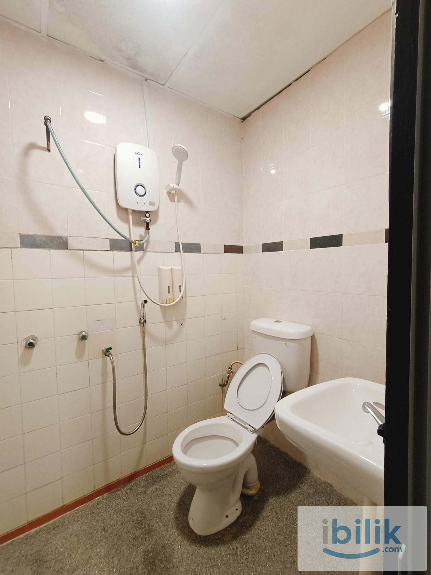🏨 Crazy Good Deal ZERO DEPOSIT Super Comfy Room 💥 Taman Abad Near KSL Mall All Race - Image 4