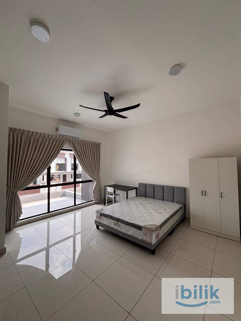 1.5km to Ainsdale Tol * 500m to KTM * Brand New Master Room * Nature & Pickleball Court - Image 2