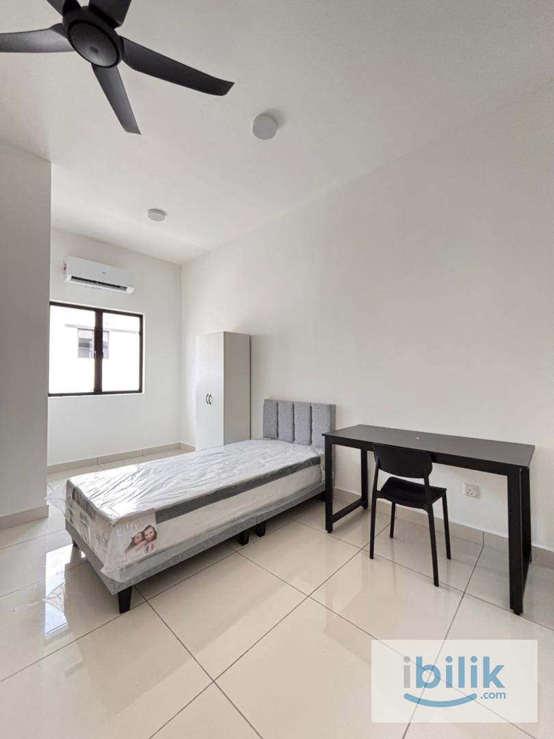 1.5km to Ainsdale Tol * 500m to KTM * 2in1 Brand New Bundle Room * Private Bathroom * Green Luxury Neighbourhood - Image 3