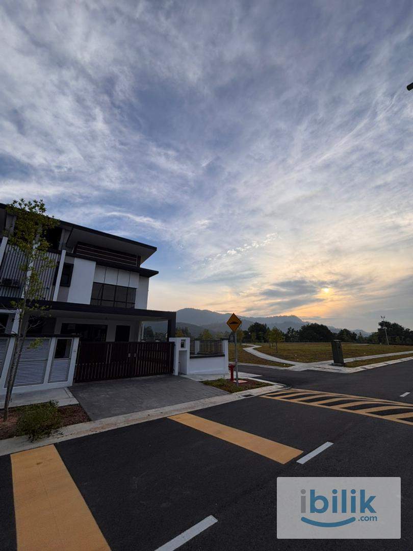 1.5km to Ainsdale Tol * 500m to KTM * 2in1 Brand New Bundle Room * Private Bathroom * Green Luxury Neighbourhood - Image 7