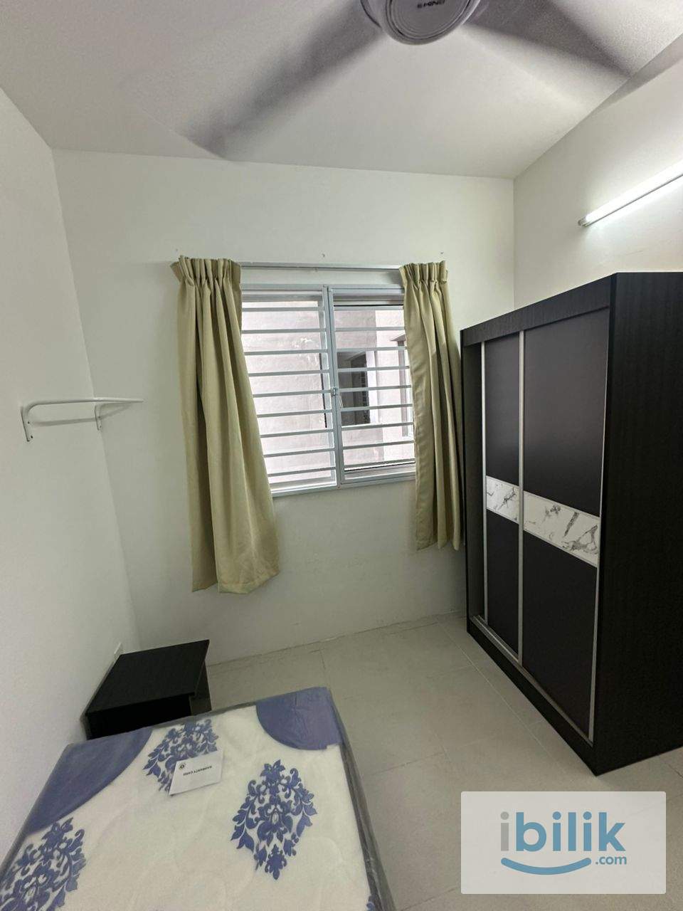 Female Muslim Room with private Balcony (toilet share with 2 person only) Move in Anytime - Image 3