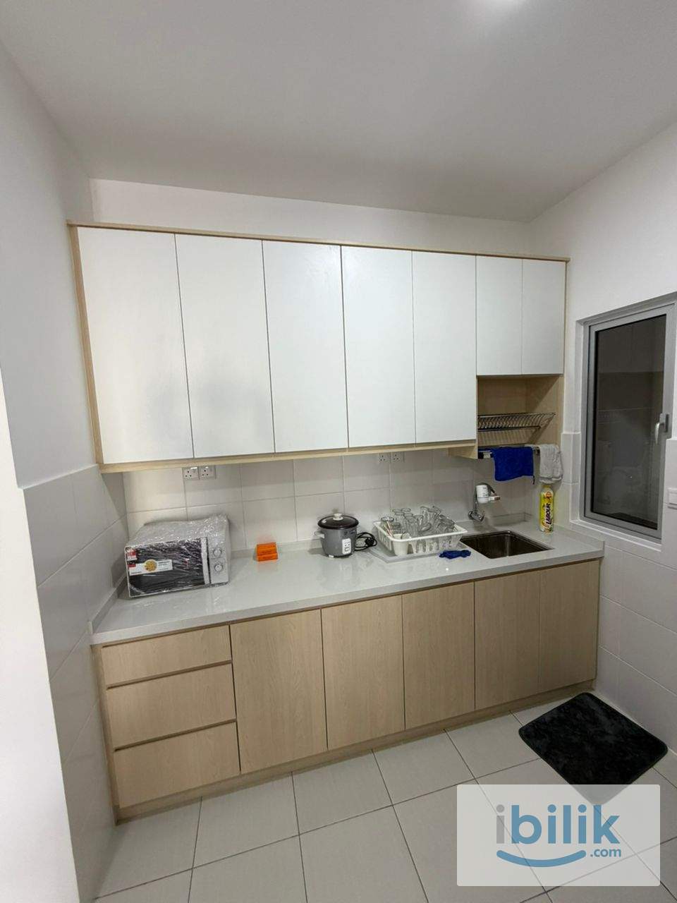 Female unit (Walk to LRT Station)  Move In ASAP available   - Image 2