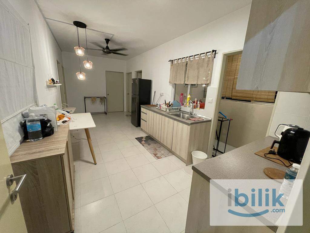 Female Queen Bed - Medium Room (Walk to LRT Station) Rental include Utilities  - Image 2