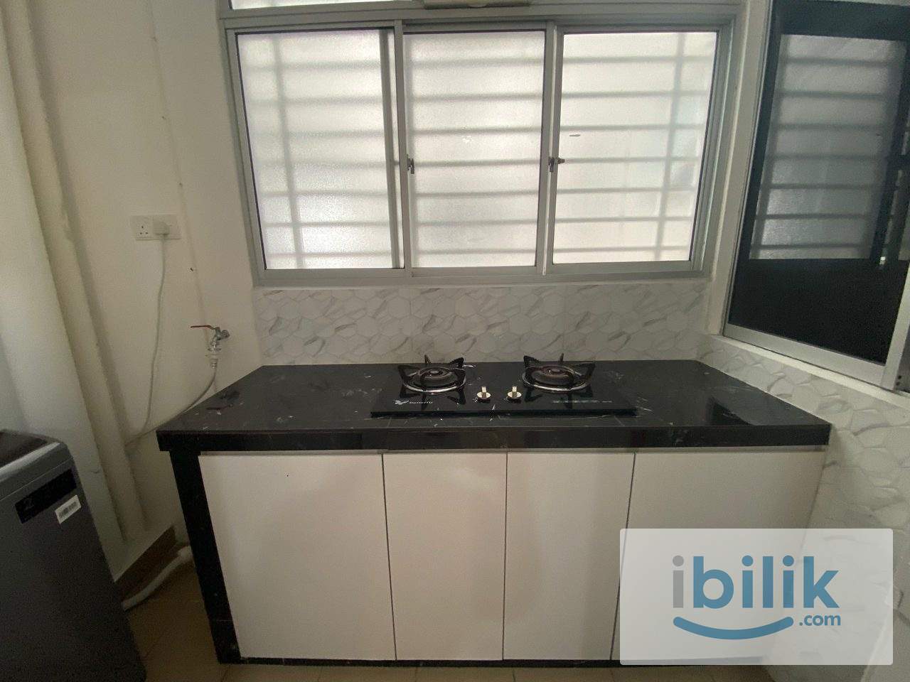 Female Single Room (Walk to LRT Station)  Move In ASAP available   With 24 hours Security Not Shop Lot Not Co-Living FEM - Image 7