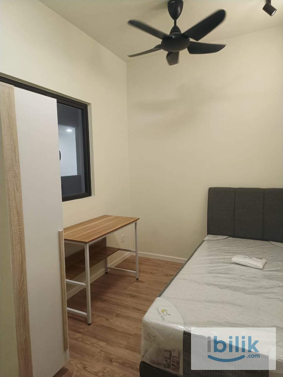 🔥Dian Residence, Seksyen 13 Single Room🔥Fully Furnish NEW Aircond Wardrobe Table Chair Mattress - Image 1