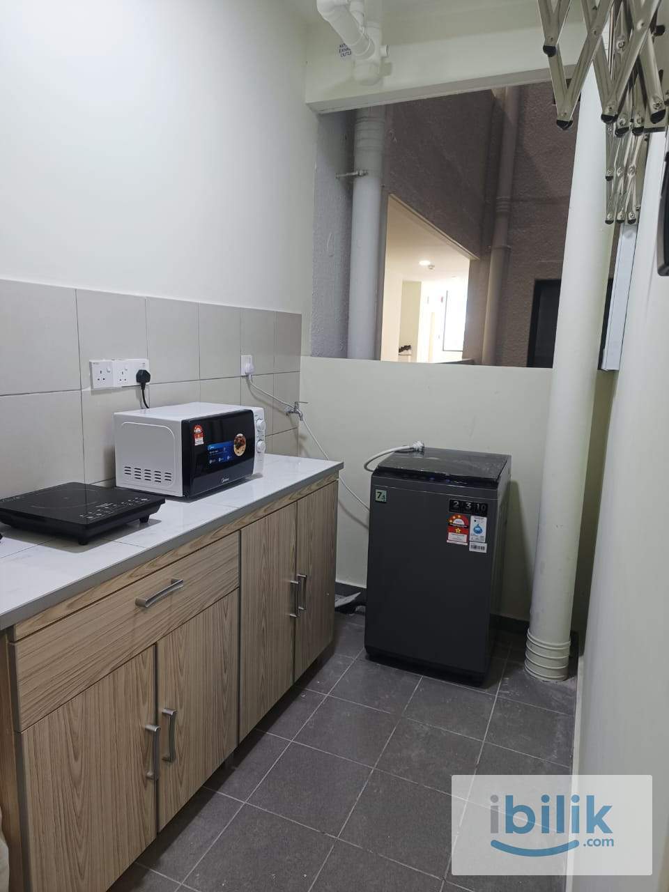 🔥Dian Residence, Seksyen 13 Medium Room🔥Fully Furnish NEW Aircond Wardrobe Table Chair Mattress - Image 2